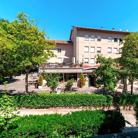 Hotel Falco D'Oro Tole Exterior photo