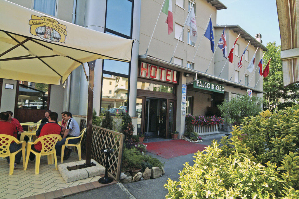 Hotel Falco D'Oro Tole Exterior photo